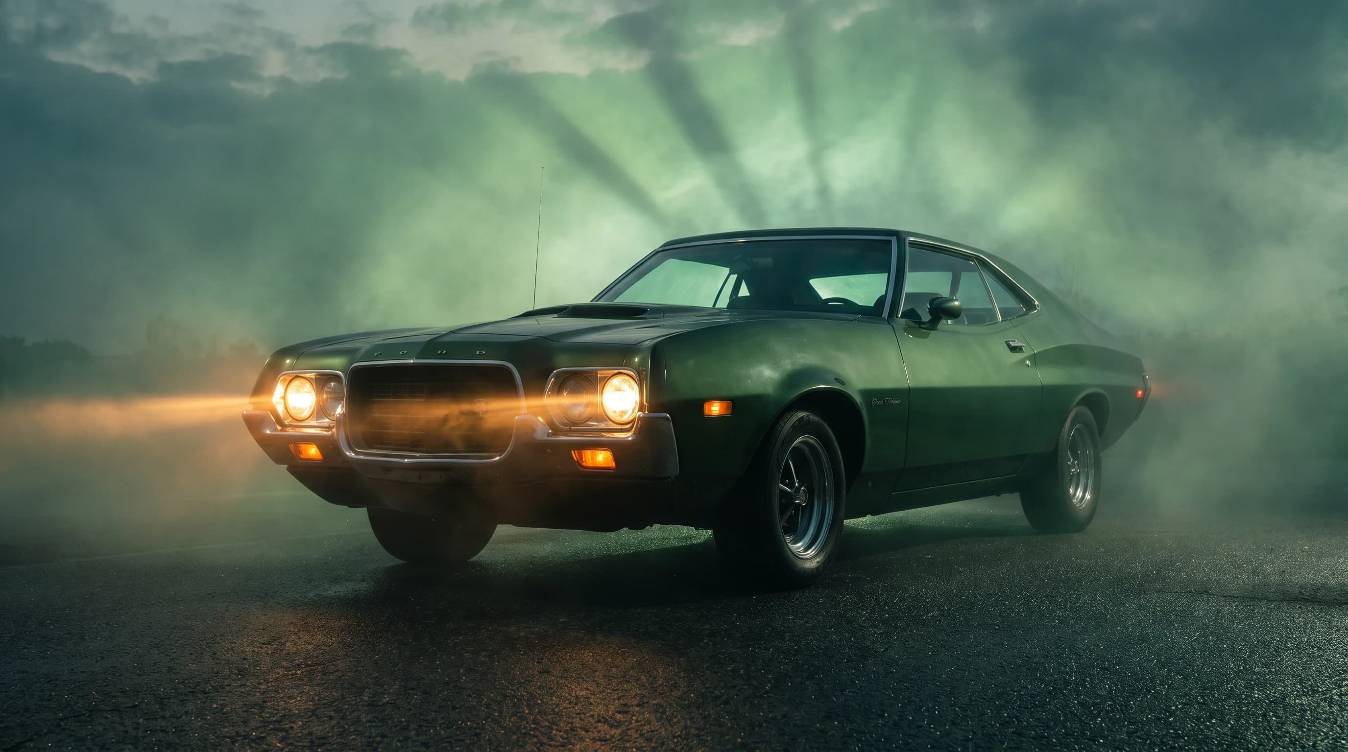 Ford Gran Torino, тёмно-зеленый окрас, стоит на асфальте, эпичный ракурс, зелёные лучи, горящие фары, кинематографичная съёмка, шедевр