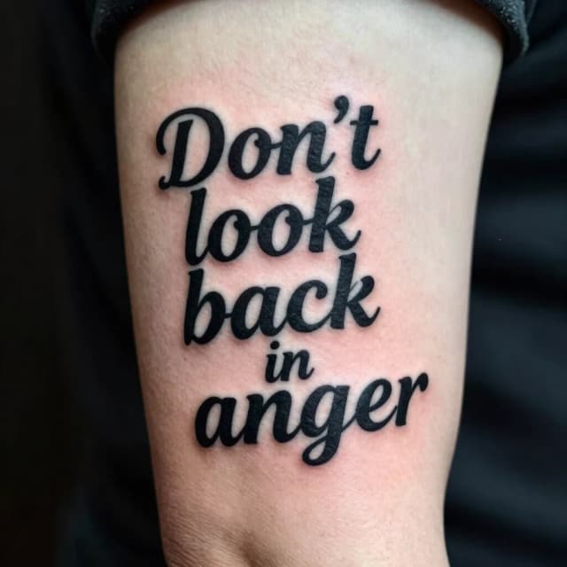 Создать макет тату на тему "Don`t look back in anger"